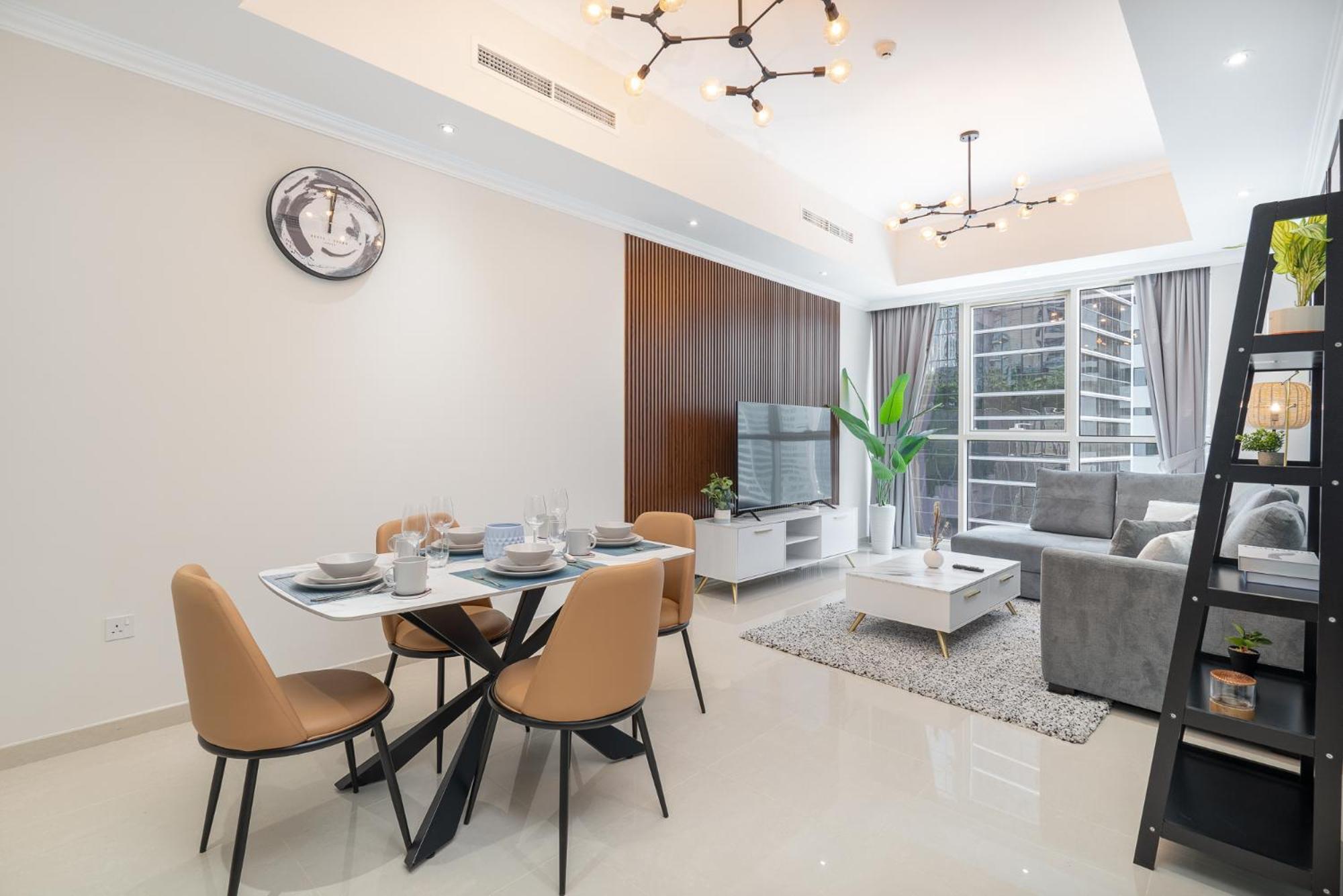 Апартаменти Heaven Crest Downtown - And 1 Bedroom 2 Minute Walk To Mall And Burj Khalifa *