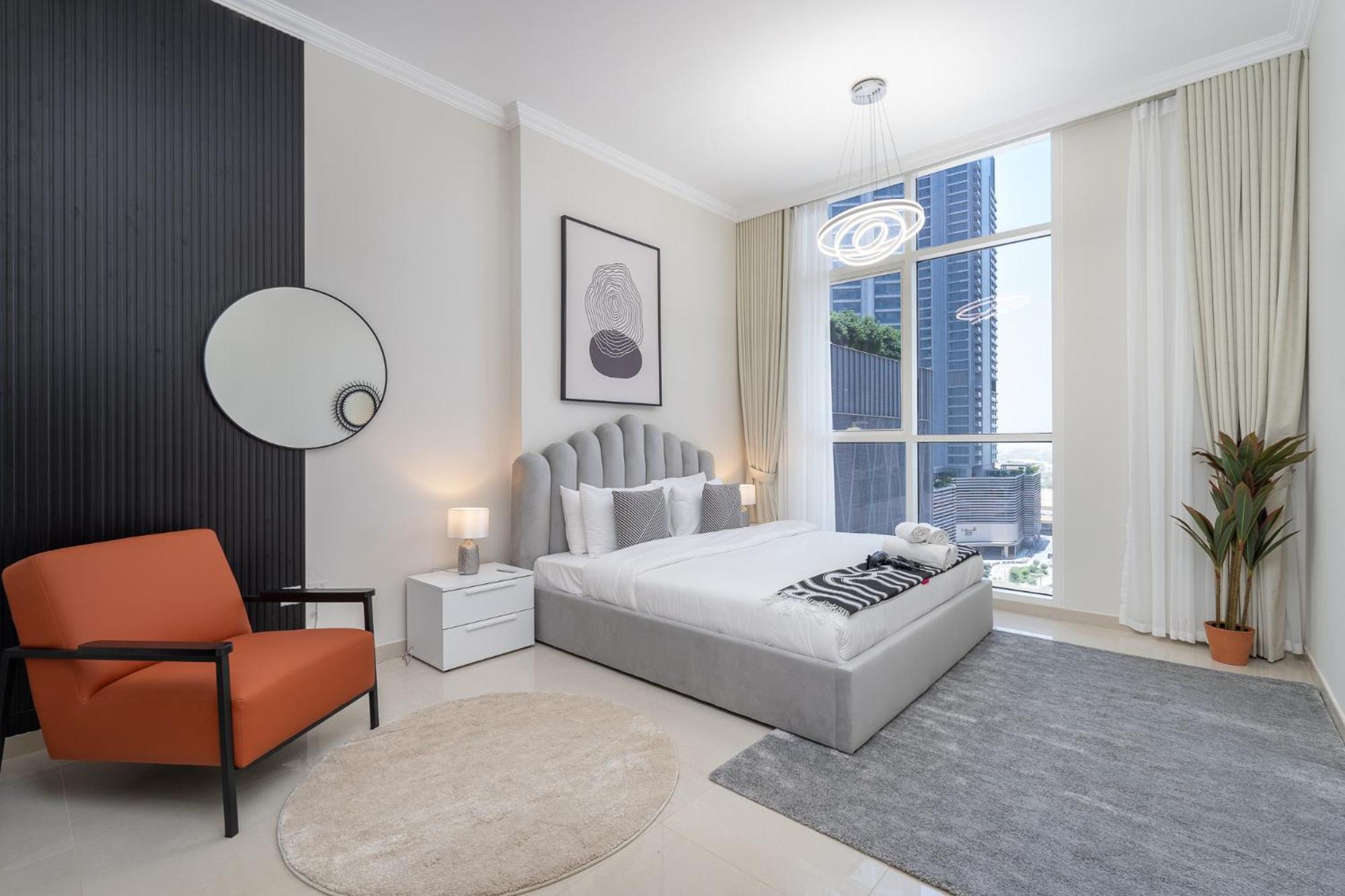Апартаменти Heaven Crest Downtown - And 1 Bedroom 2 Minute Walk To Mall And Burj Khalifa *