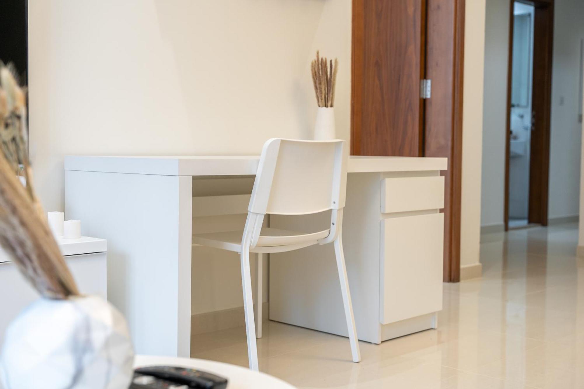 Heaven Crest Downtown - And 1 Bedroom 2 Minute Walk To Mall And Burj Khalifa Апартаменти Дубай