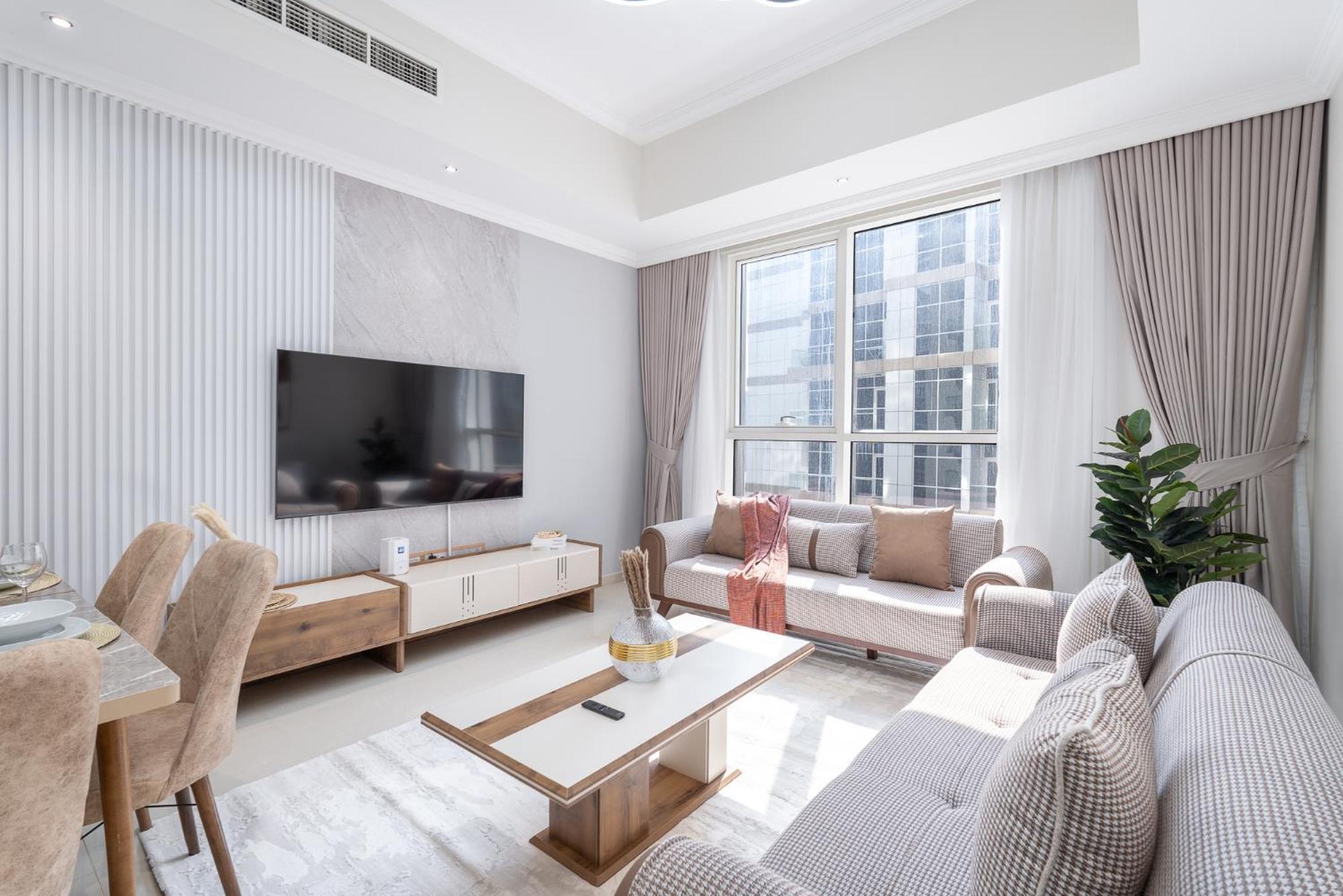 Апартаменти Heaven Crest Downtown - And 1 Bedroom 2 Minute Walk To Mall And Burj Khalifa