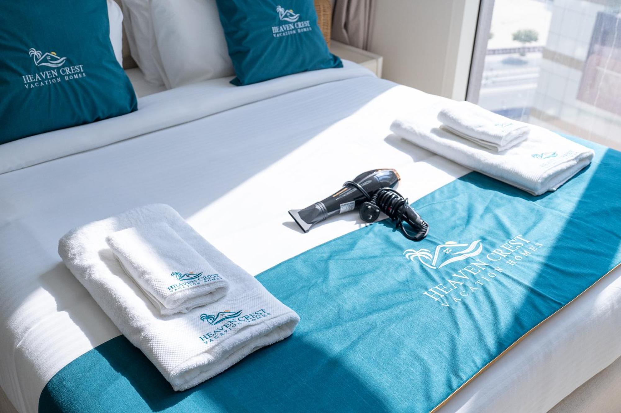 Апартаменти Heaven Crest Downtown - And 1 Bedroom 2 Minute Walk To Mall And Burj Khalifa *