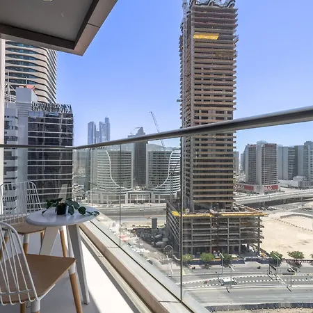 Heaven Crest Vacation Homes Downtown - Studio And 1 Bedroom Suites 2 Minute Walk To Dubai Mall And Burj Khalifa Екстер'єр фото