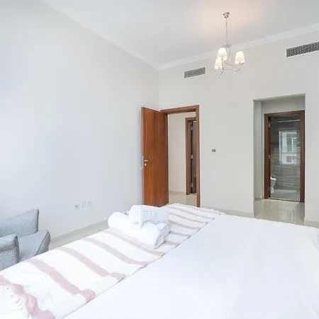Heaven Crest Vacation Homes Downtown - Studio And 1 Bedroom Suites 2 Minute Walk To Dubai Mall And Burj Khalifa Екстер'єр фото