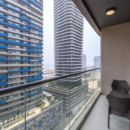 Heaven Crest Vacation Homes Downtown - Studio And 1 Bedroom Suites 2 Minute Walk To Dubai Mall And Burj Khalifa Екстер'єр фото