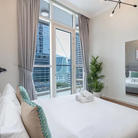 Heaven Crest Vacation Homes Downtown - Studio And 1 Bedroom Suites 2 Minute Walk To Dubai Mall And Burj Khalifa Екстер'єр фото