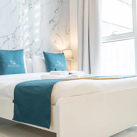 Heaven Crest Vacation Homes Downtown - Studio And 1 Bedroom Suites 2 Minute Walk To Dubai Mall And Burj Khalifa Екстер'єр фото